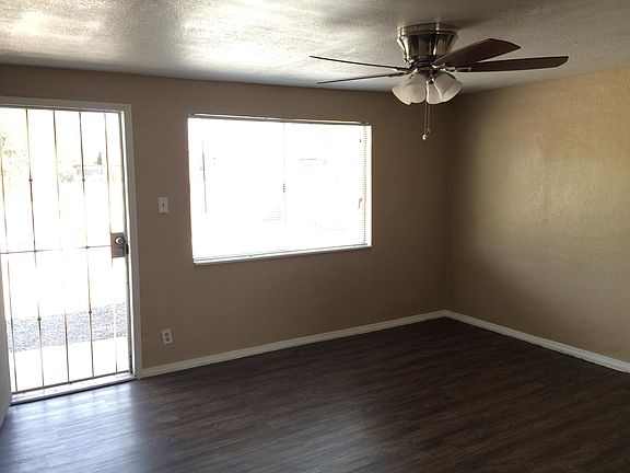 5th image of 2943 N Los Altos Ave