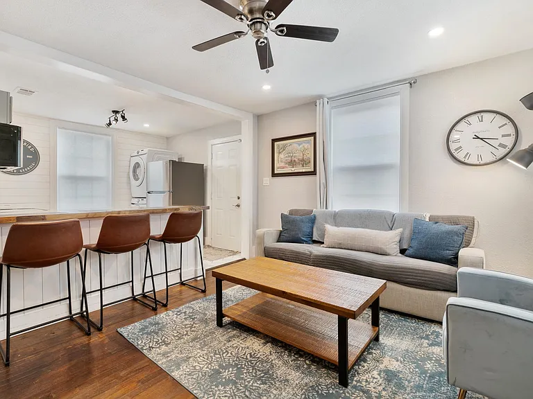 1509 E Anderson St — Photo 3