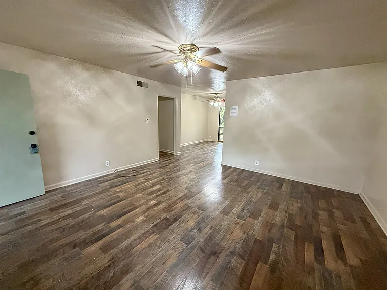 18 Fairmont Dr — Photo 15