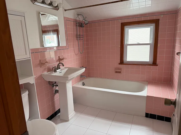 654 Chase Ave #2 — Photo 7