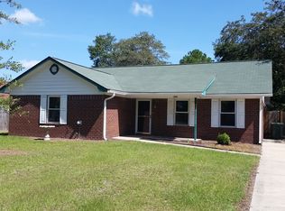 1201 Desert Storm Dr, Hinesville, GA 31313