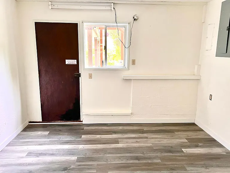 2215 S Castle Way — Photo 17