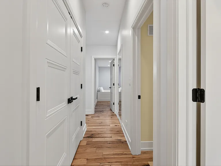 13 Eton Ct — Photo 17