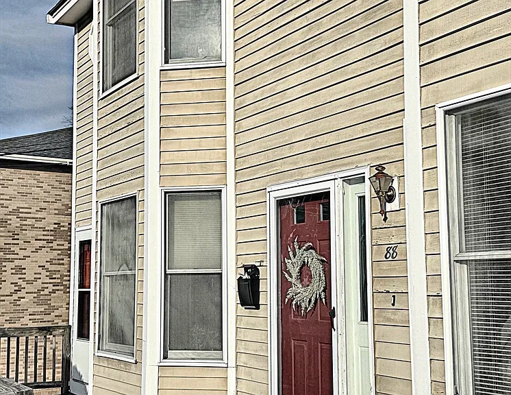 88 Belmont St #88 — Photo 10