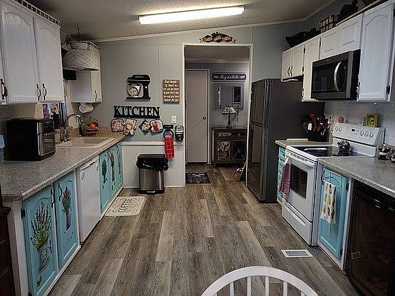 4th image of 1004 Quail Dr