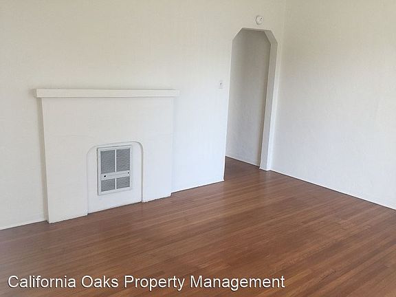 4th image of 1817 E Thompson Blvd APT 1