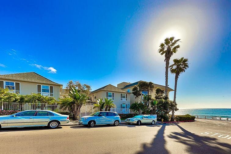 Front of building at Wind N Sea Beach