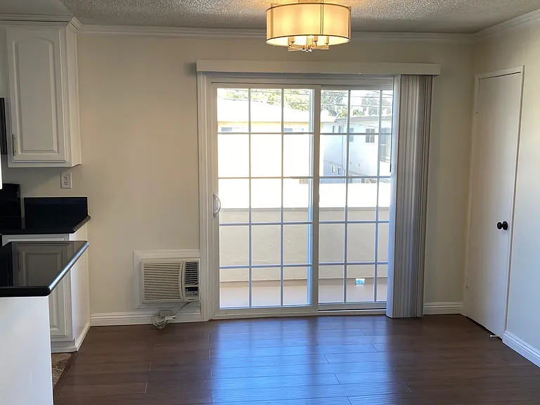 3318 S Canfield Ave #15 — Photo 10