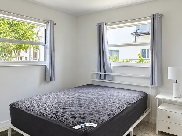 421 SW 9th St APT 1, Miami, FL 33130