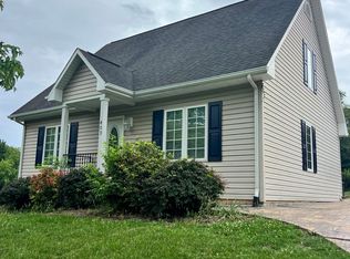 409 Wills Rd, Lexington, VA 24450