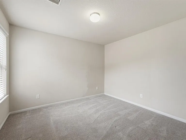 5211 Cayenne Ln — Photo 13