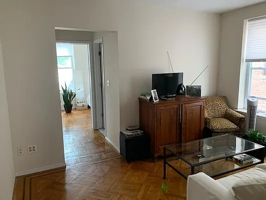 Rented by Compass | media 2