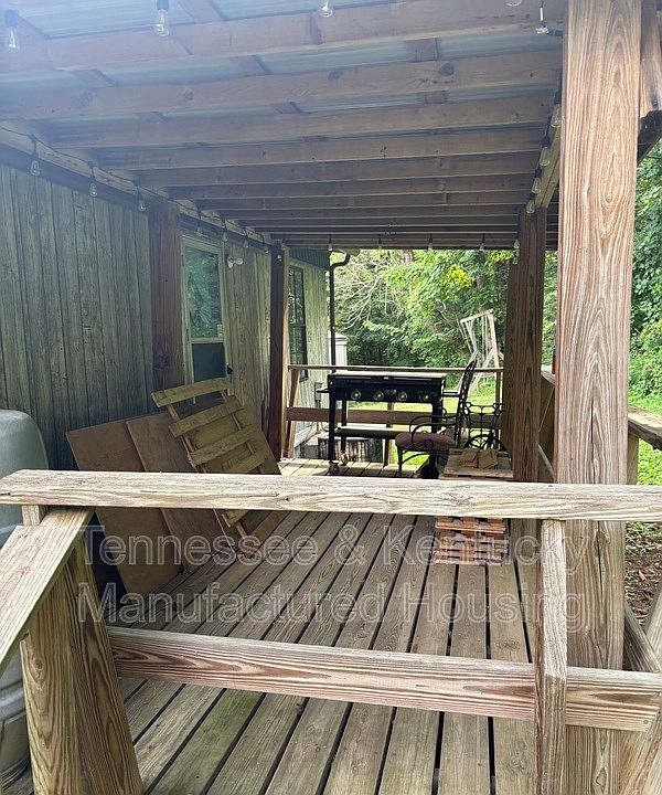2nd image of 203 Cumberland Ln