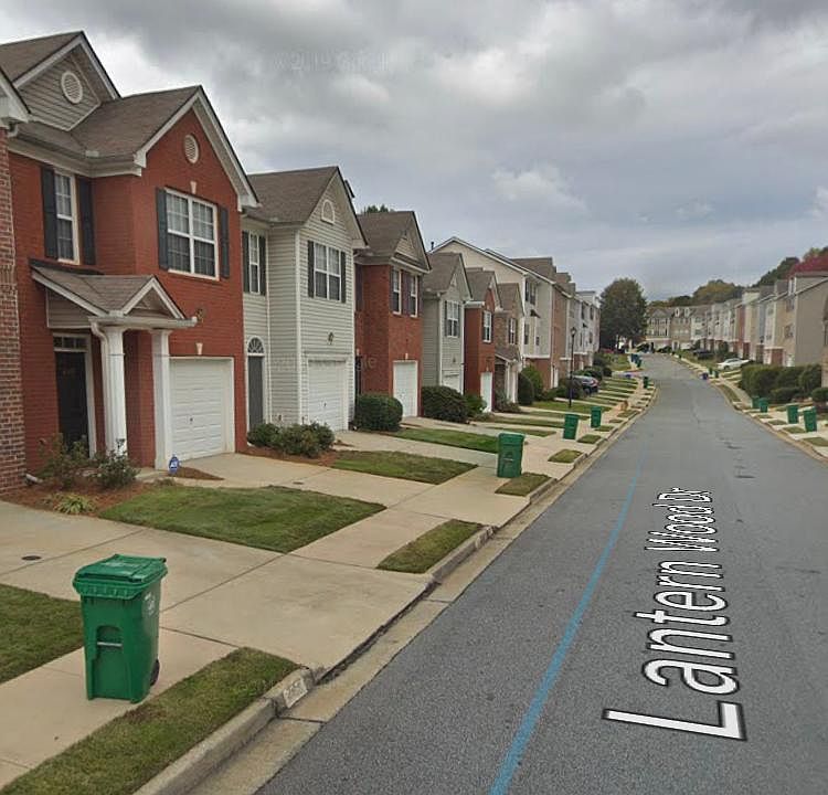 1st image of 494 Lantern Wood Dr