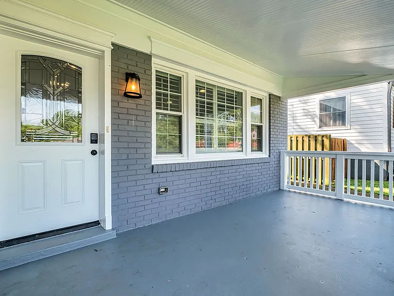 3826 Burrus St — Photo 2