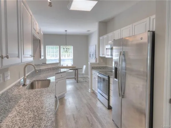 17738 Delmas Dr, Cornelius, NC 28031