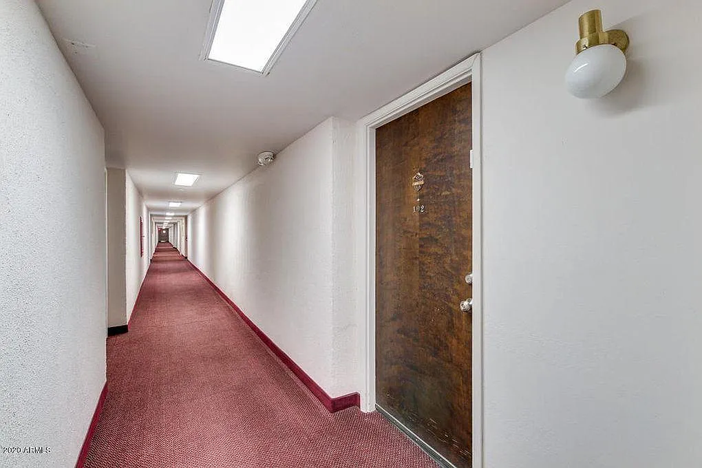 Building Photo - 7910 E Camelback Rd #102