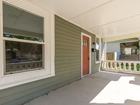 3rd image of 105 N Linwood Ave