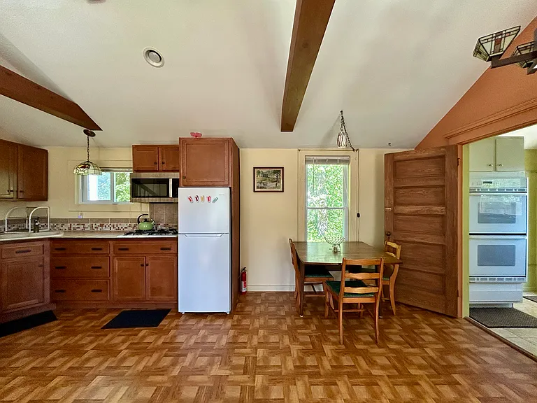 58 Shore Dr #B — Photo 3