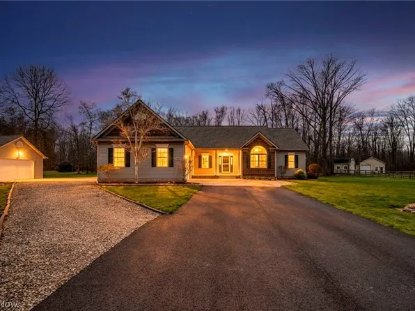 1175 Aurora Hill Dr, Aurora, OH 44202