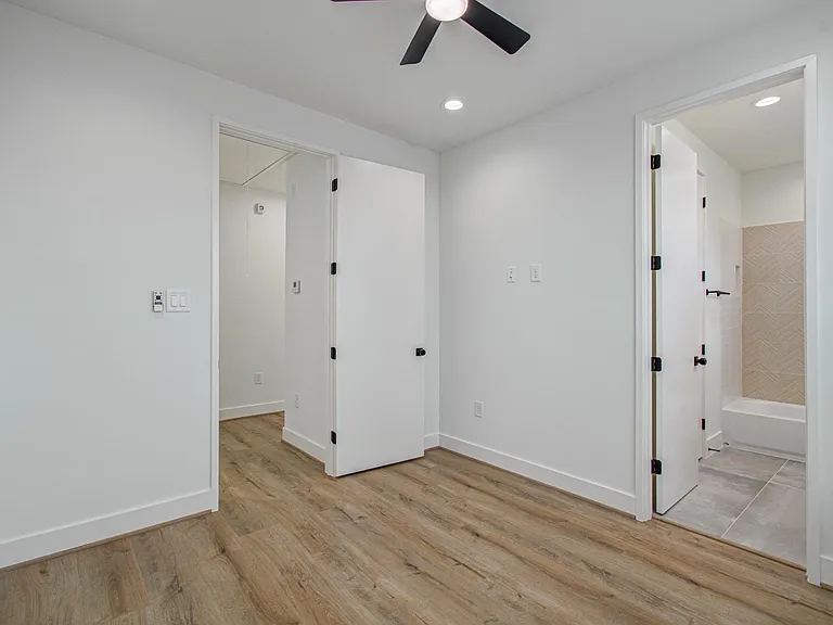 1308 Tarley St #D — Photo 18