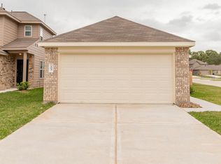 504 Meadow Park Ln, Willis, TX 77378