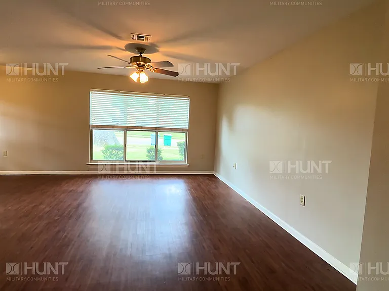 7523 Regulus St — Photo 2