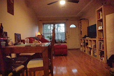 Rented by Papp Realty