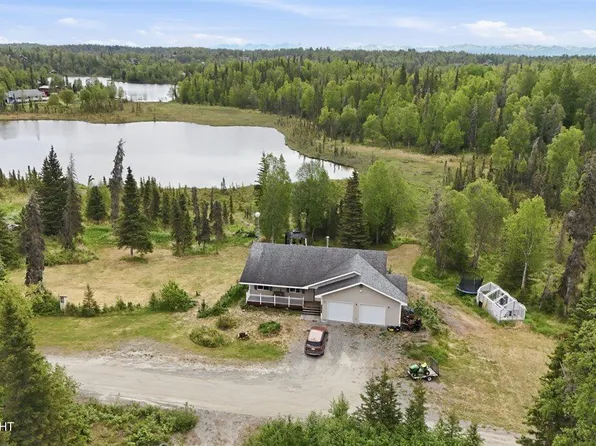 30602 Peanuts Ct, Soldotna, AK 99669