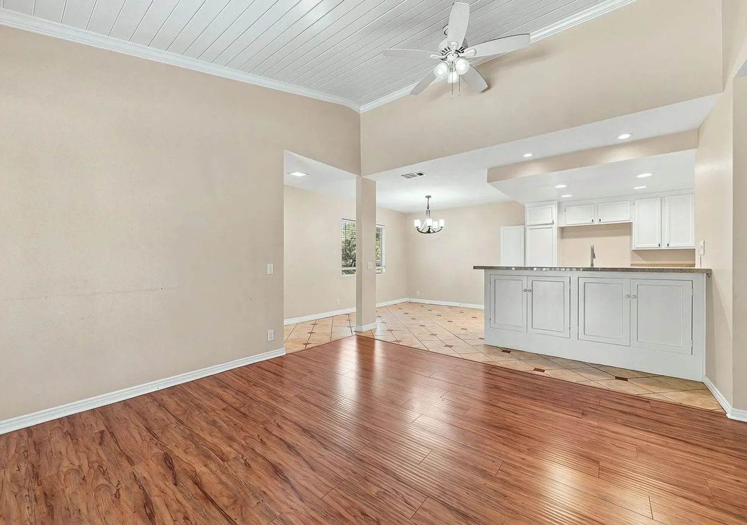 Spacious and Well Maintained 3 bed 2 Bath Condo in Yorba Linda — Photo 3