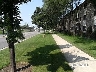 2nd image of 7600 W Lawrence Ave Unit 3A