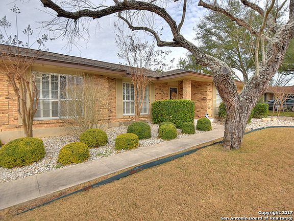 3rd image of 647 Crestway Dr