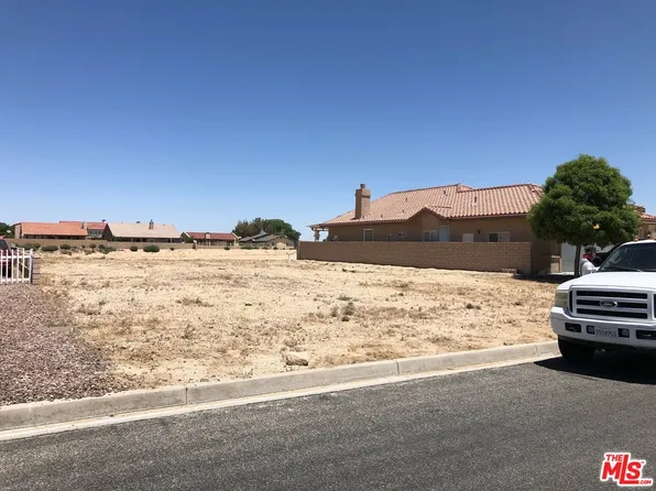 14602 Rivers Edge Rd, Helendale, CA 92342