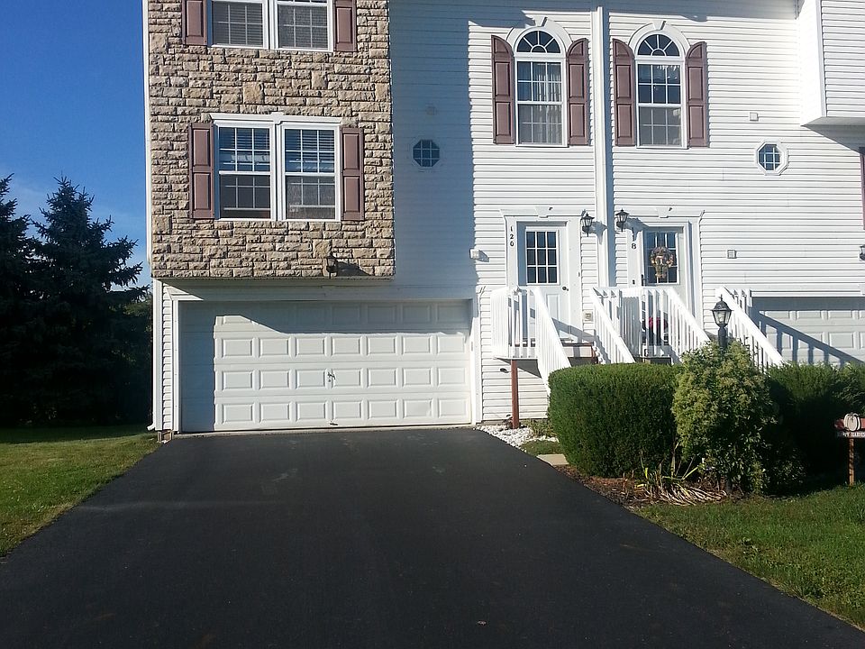 120 Antler Hollow Ct