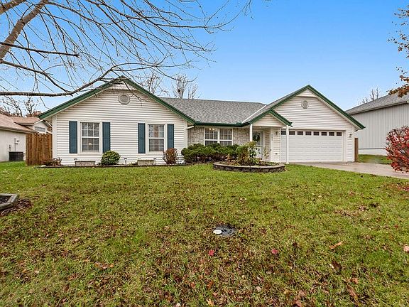 2nd image of 202 Cross Creek Ln
