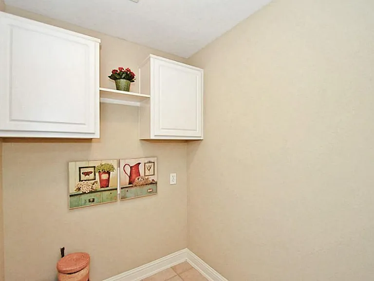 12225 Medina Lake Dr — Photo 26