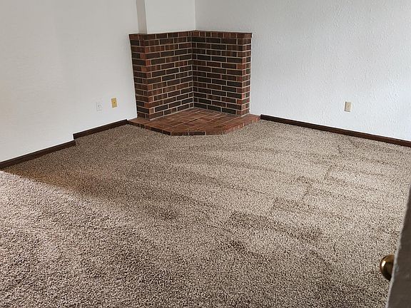 5th image of 700 NE 2nd St APT B