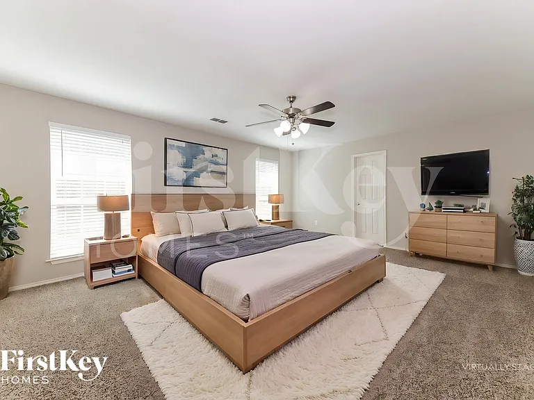 2708 Beverly Dr — Photo 12