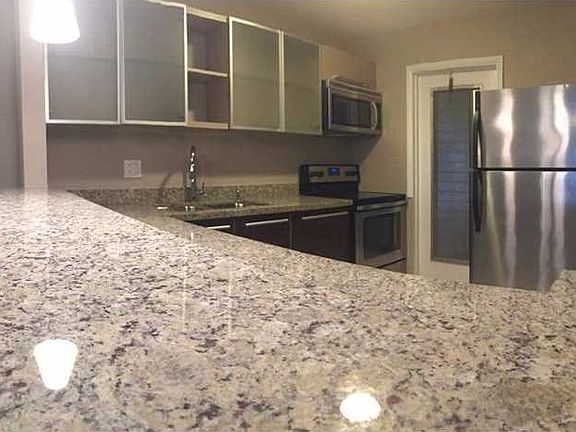 5th image of 1001 Hillcrest Ct APT 109