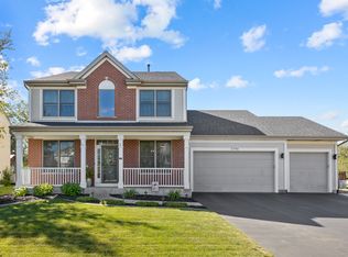 5790 Lucerne Ln, Lake In The Hills, IL 60156
