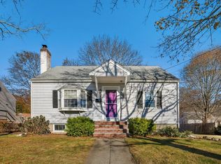8 Pinewood Ave, Beverly, MA 01915