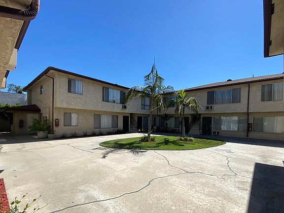 3rd image of 9770 Beach St APT 11