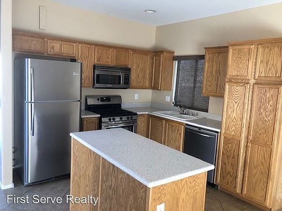 4th image of 3565 Terraza Mar Ave