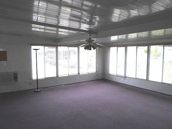 3rd image of 496 La Coquina