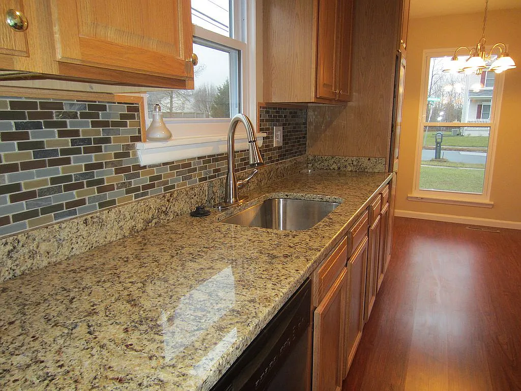 418 Laburnum Rd photo 1