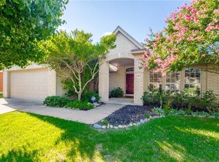 5412 Glen Canyon Rd, Fort Worth, TX 76137