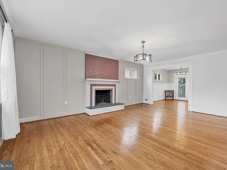 3510 Duke St — Photo 2