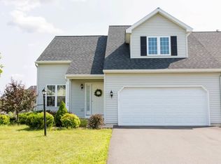 6A Breezy Pointe Dr, Halfmoon, NY 12065