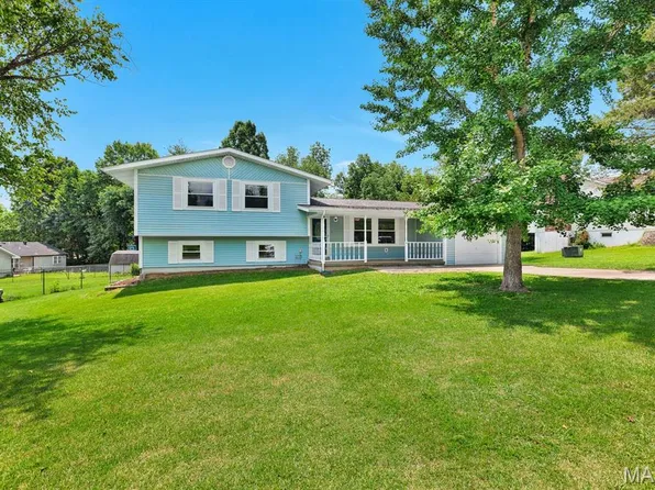 4 Woodland Oaks Dr, Union, MO 63084