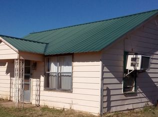 1204 Avenue J, Ralls, TX 79357